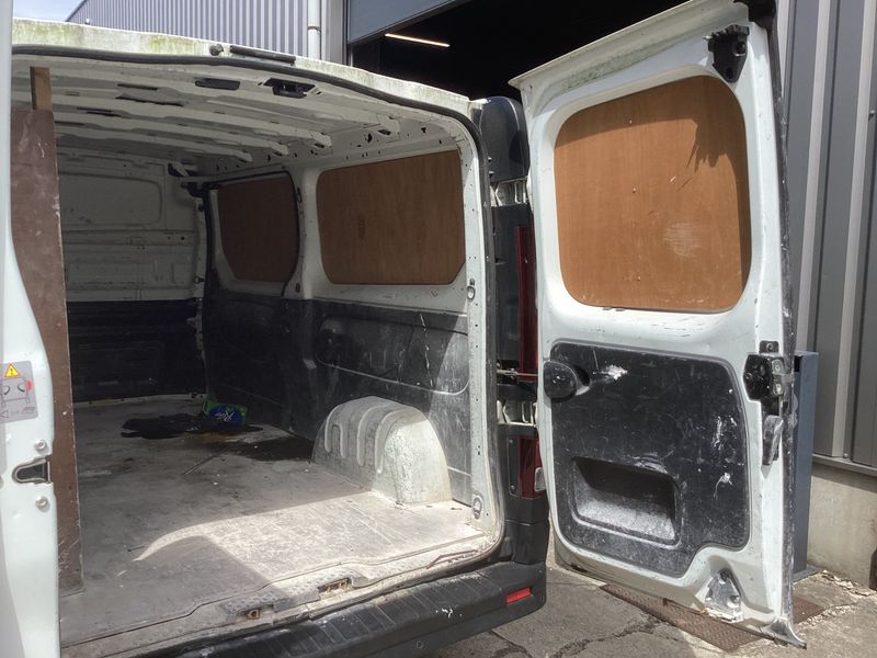 Renault Trafic 1.6 dCi L2H1 2,9t Komfort 2018 – снимка 38