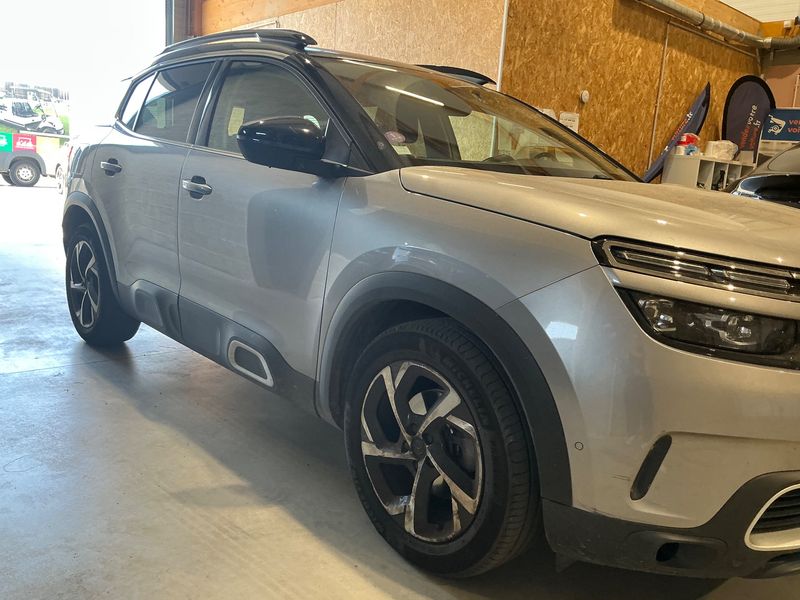 Citroen C5 Aircross 1.2 PureTech Shine — zdjęcie 8