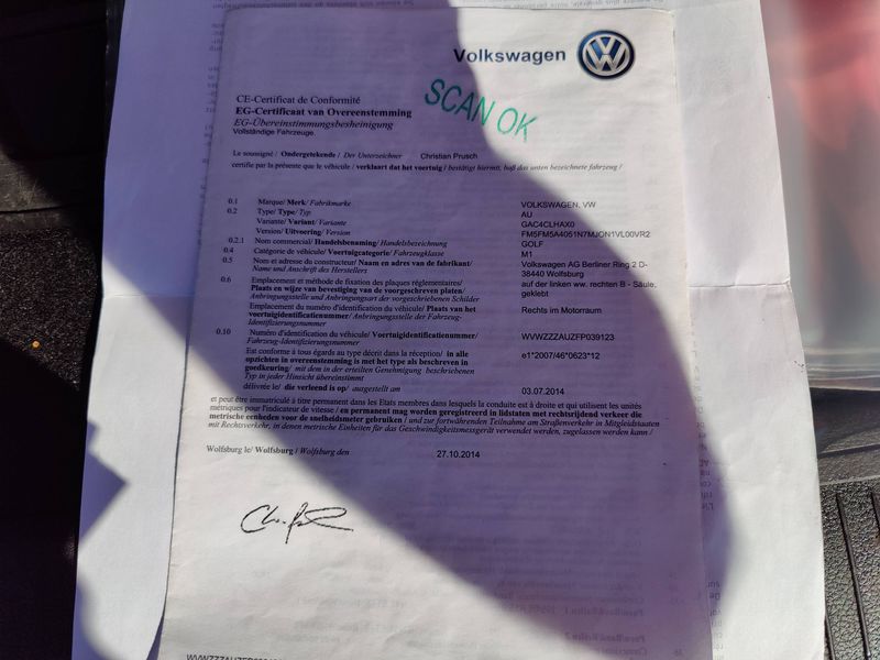 Volkswagen Golf VII 1.6 TDI Carat BlueMotion Tech. — zdjęcie 18