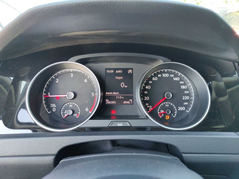 Volkswagen Golf VII 1.6 TDI Carat BlueMotion Tech. — zdjęcie 12
