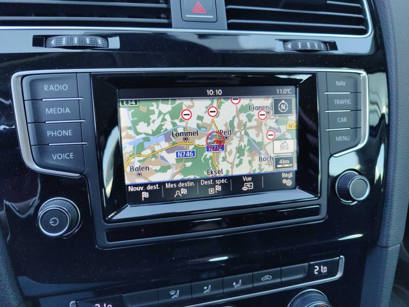 Volkswagen Golf VII 1.6 TDI Carat BlueMotion Tech. — zdjęcie 13