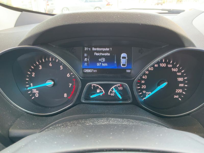 Ford Kuga 1.5 EcoBoost Titanium — zdjęcie 13