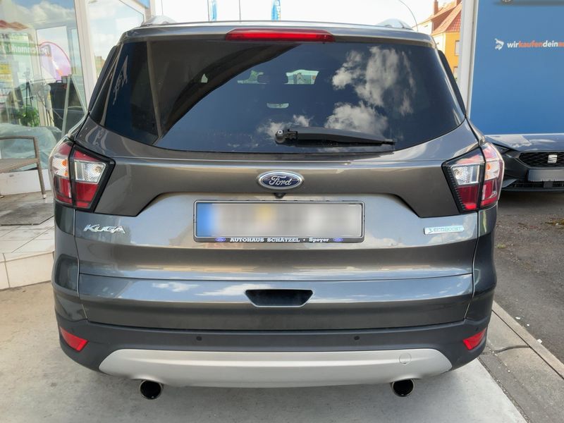 Ford Kuga 1.5 EcoBoost Titanium — zdjęcie 5