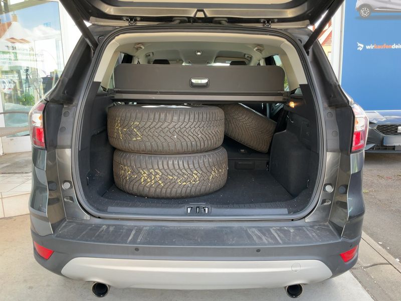 Ford Kuga 1.5 EcoBoost Titanium — zdjęcie 10