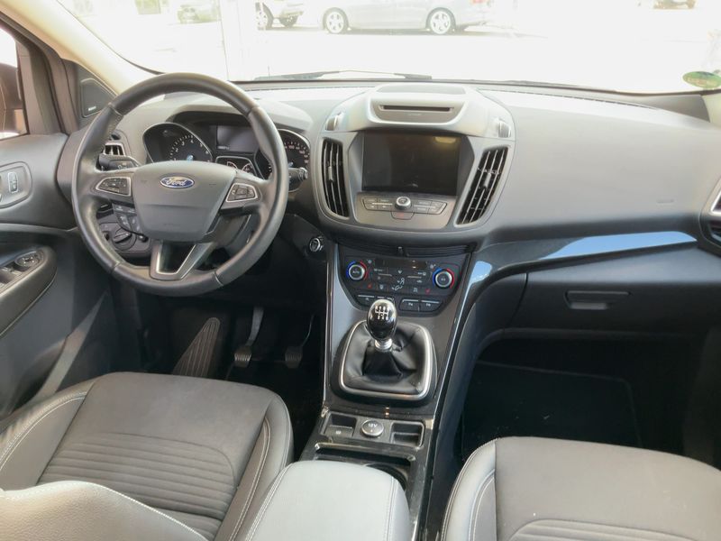 Ford Kuga 1.5 EcoBoost Titanium — zdjęcie 12