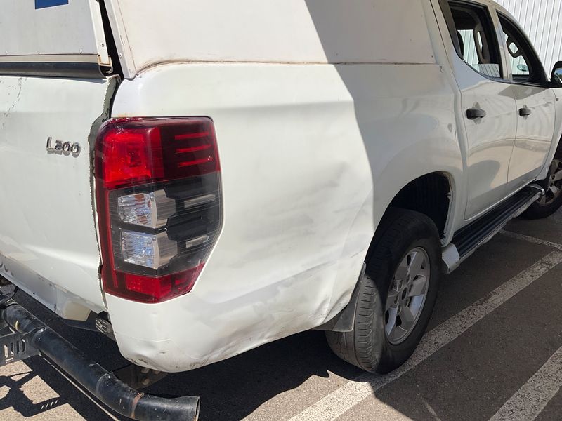 Mitsubishi L 200 2.2 DI-D Doppelkabine 4WD 2021 – снимка 24