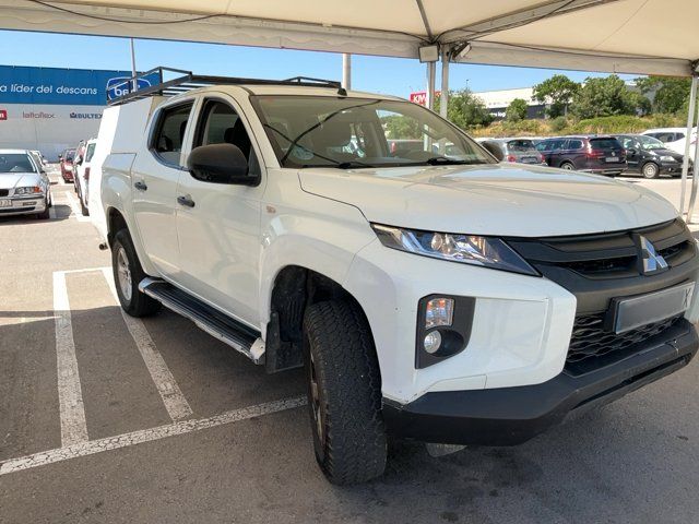 Mitsubishi L 200 2.2 DI-D Doppelkabine 4WD — zdjęcie 8