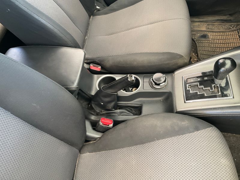 Mitsubishi L 200 2.2 DI-D Doppelkabine 4WD 2021 – снимка 43