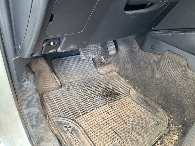 Mitsubishi L 200 2.2 DI-D Doppelkabine 4WD 2021 – снимка 38