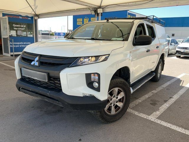 Mitsubishi L 2021