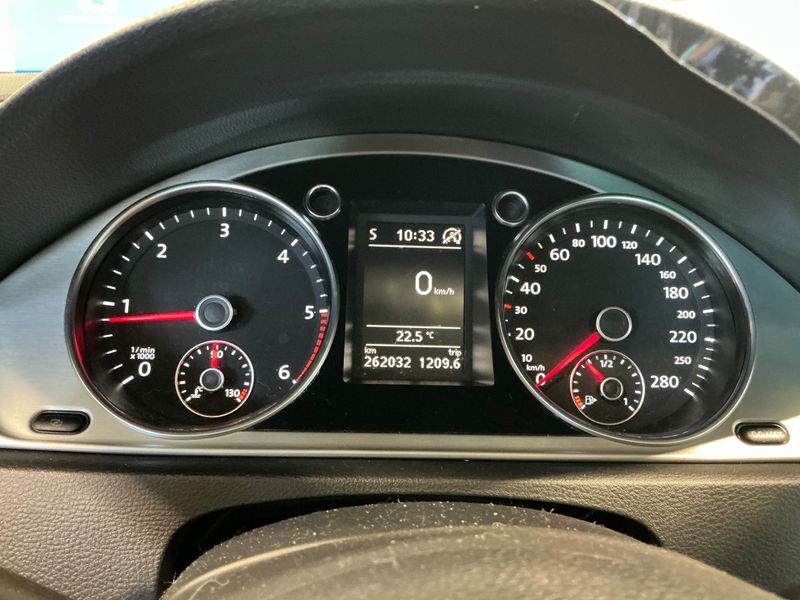Volkswagen CC 2.0 TDI Sky BlueMotion Tech — zdjęcie 13