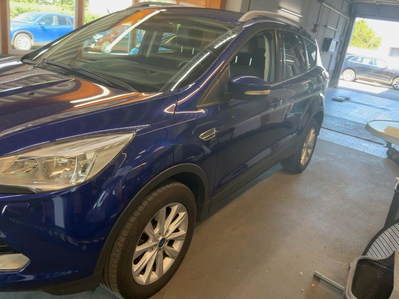 Ford Kuga 2.0 TDCi Titanium — zdjęcie 2