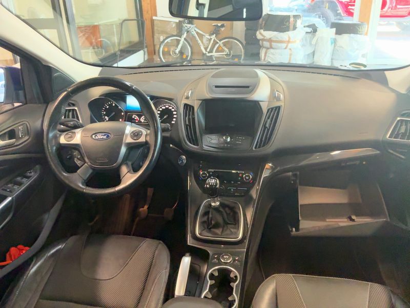 Ford Kuga 2.0 TDCi Titanium — zdjęcie 12