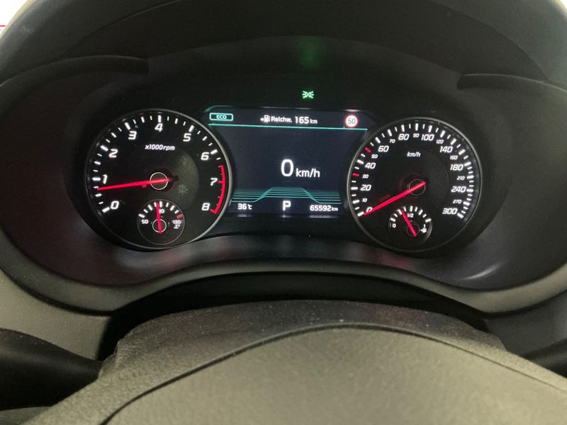 Kia Stinger 3.3 V6 TGDI GT 4WD — zdjęcie 13