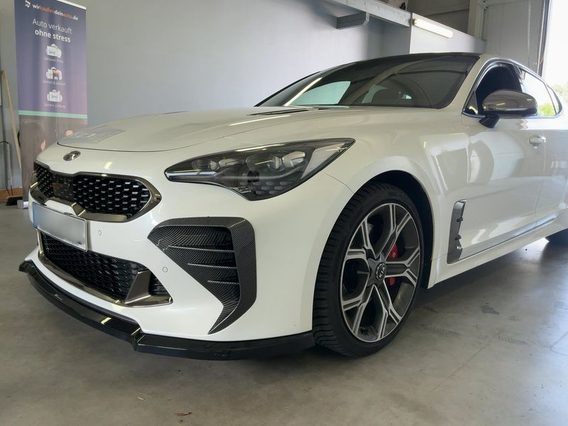 Kia Stinger 3.3 V6 TGDI GT 4WD — zdjęcie 2