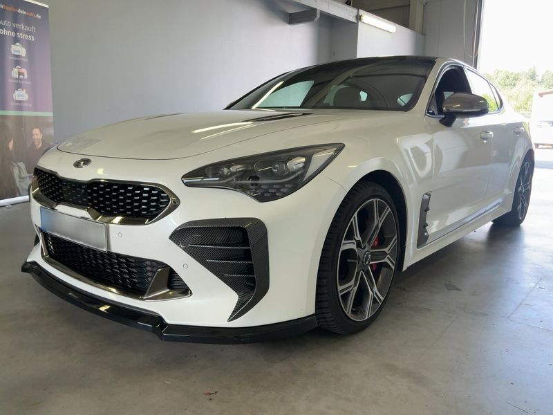 Kia Stinger 3.3 V6 TGDI GT 4WD