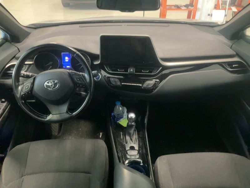 Toyota C-HR 1.8 Hybrid Trend — zdjęcie 12