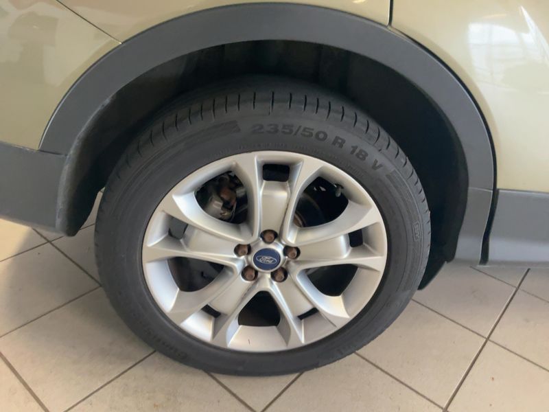 Ford Kuga 2.0 TDCi Titanium 2013 – снимка 9