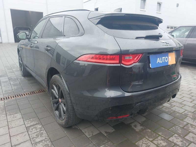 Jaguar F-Pace 30d AWD — zdjęcie 3