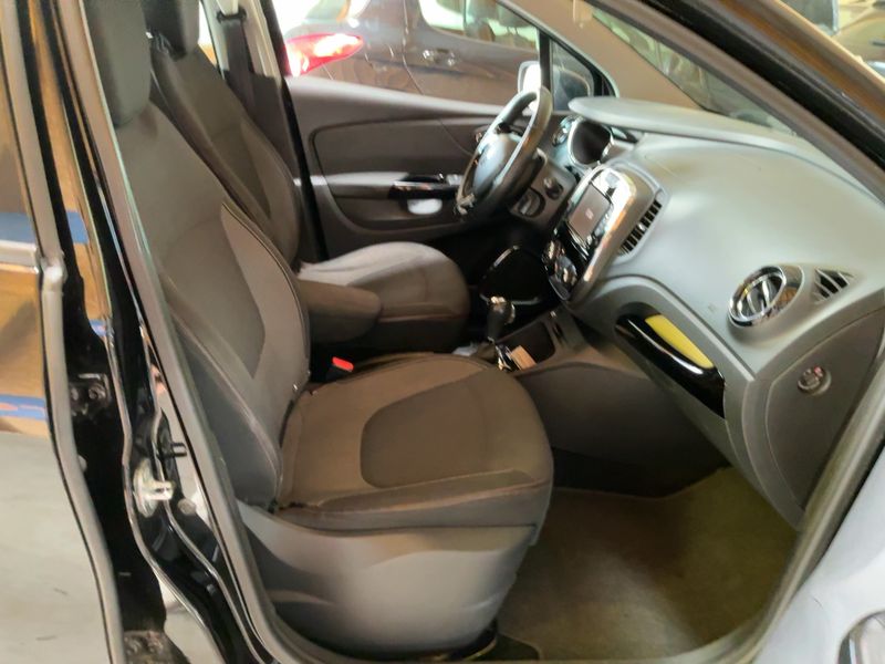 Renault Captur 1.2 TCe Intens — zdjęcie 11