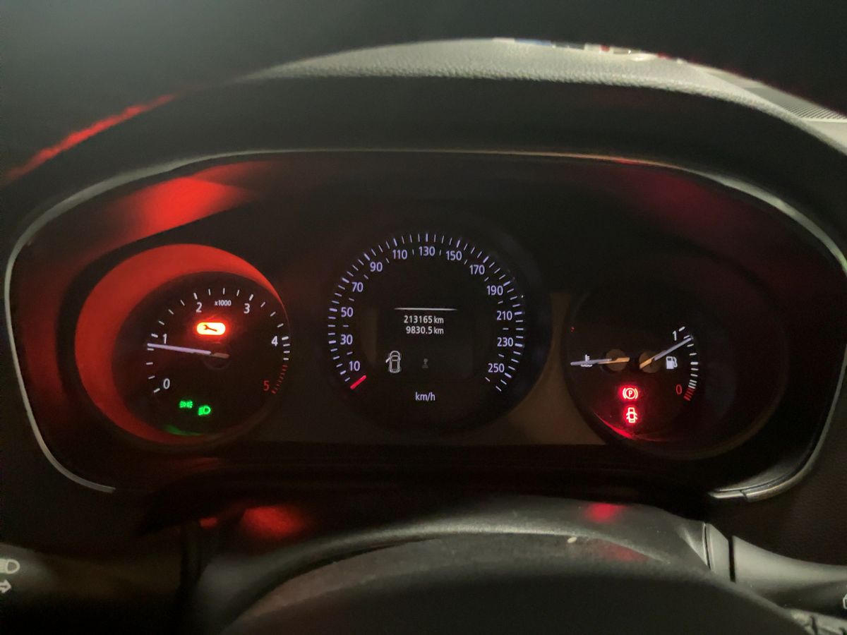 Renault Megane 2019 — photo 19
