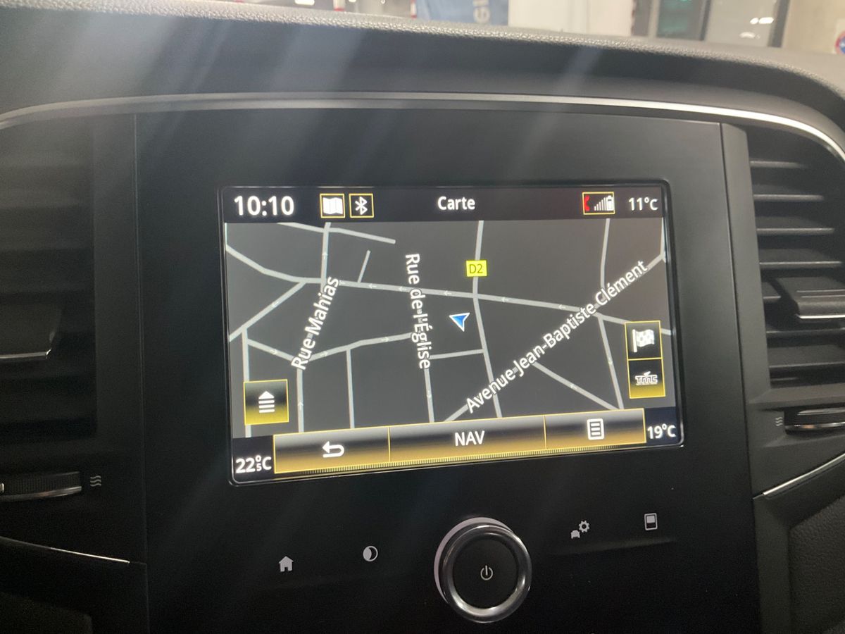 Renault Megane 2019 — photo 26