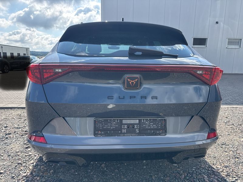Cupra Formentor 1.4 e-HYBRID — zdjęcie 4