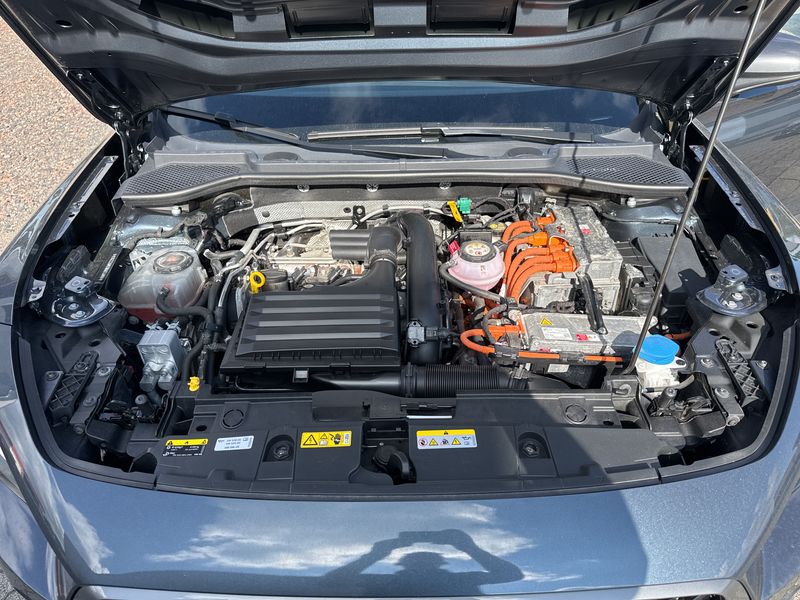 Cupra Formentor 1.4 e-HYBRID — zdjęcie 8