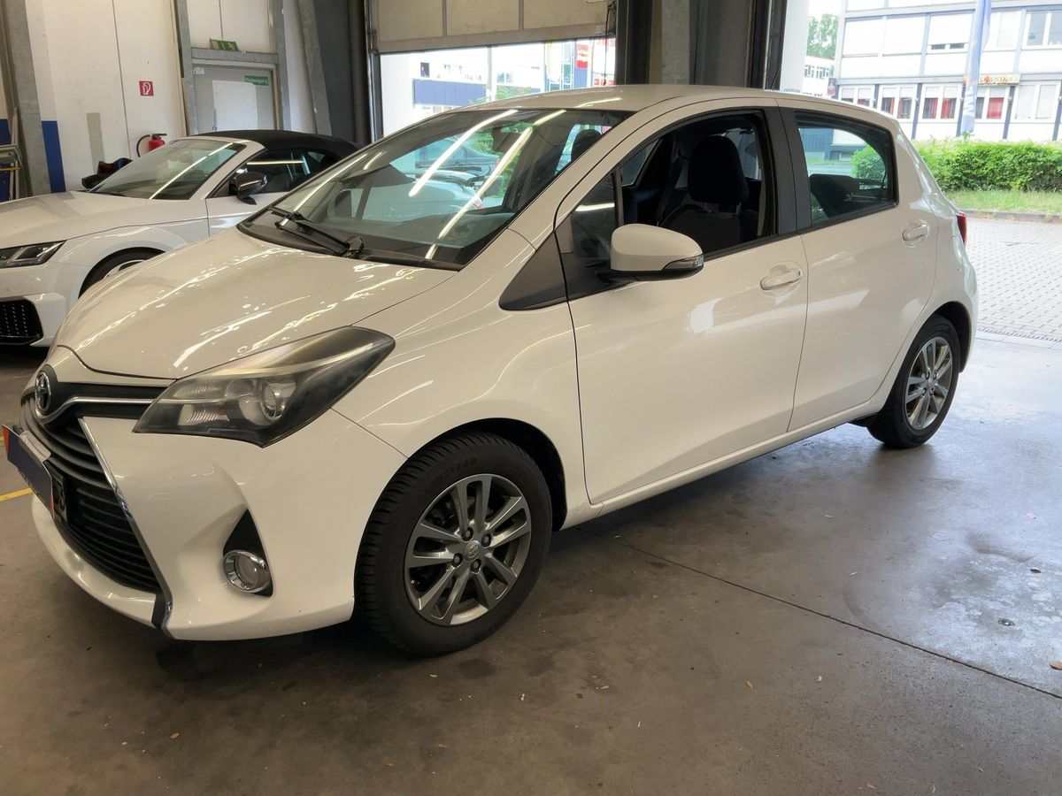 Toyota Yaris 2015
