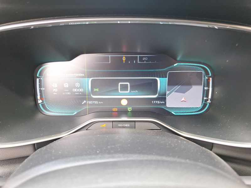 Citroen C5 Aircross 1.2 PureTech Feel — zdjęcie 12