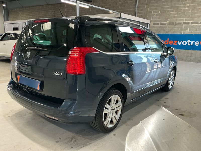 Peugeot 5008 1.6 HDi Allure — zdjęcie 2