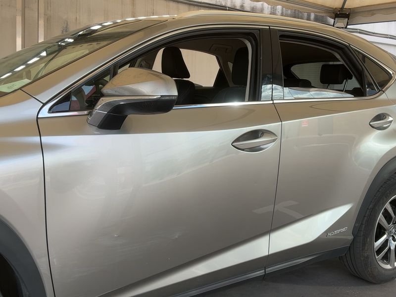 Lexus NX-Serie NX 300h E-Four Executive Line — zdjęcie 4