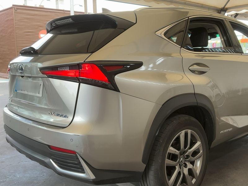Lexus NX-Serie NX 300h E-Four Executive Line — zdjęcie 6