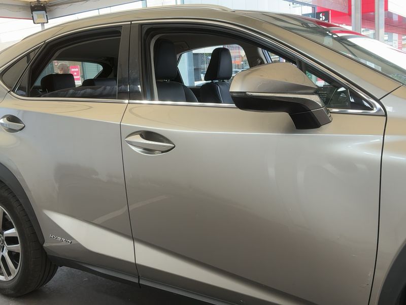 Lexus NX-Serie NX 300h E-Four Executive Line — zdjęcie 7