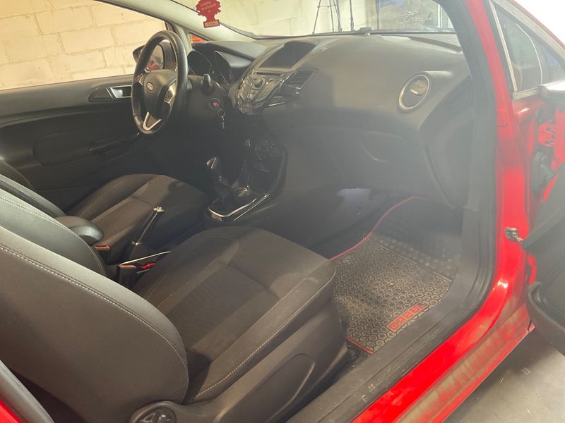 Ford Fiesta 1.5 TDCi Titanium — zdjęcie 3