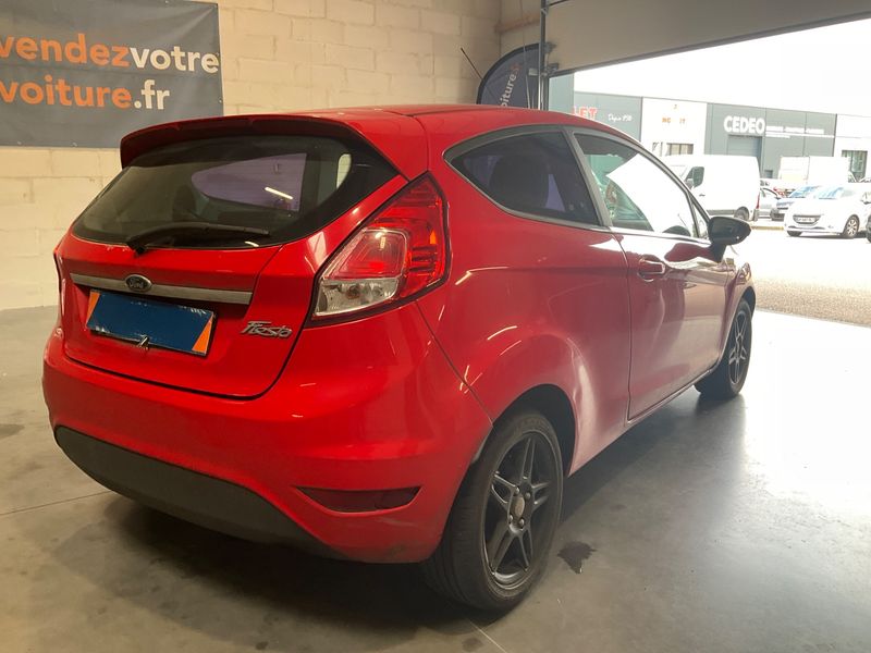 Ford Fiesta 1.5 TDCi Titanium — zdjęcie 2