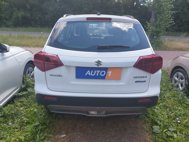 Suzuki Vitara 1.4 BoosterJet Mild-Hybrid Club 4x2 — zdjęcie 4