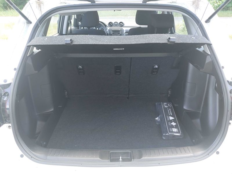 Suzuki Vitara 1.4 BoosterJet Mild-Hybrid Club 4x2 — zdjęcie 9