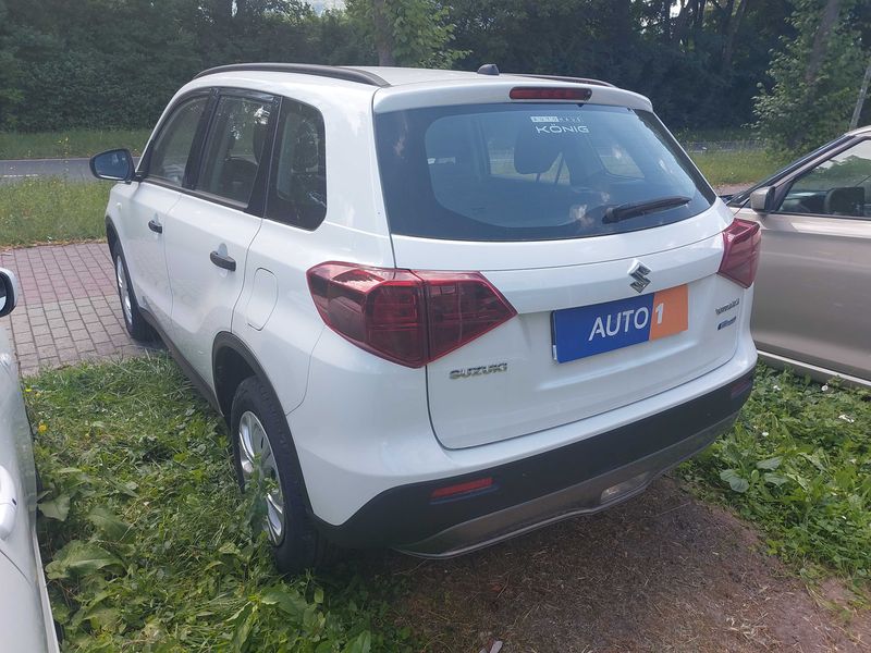 Suzuki Vitara 1.4 BoosterJet Mild-Hybrid Club 4x2 — zdjęcie 3