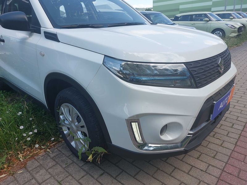 Suzuki Vitara 1.4 BoosterJet Mild-Hybrid Club 4x2 — zdjęcie 6