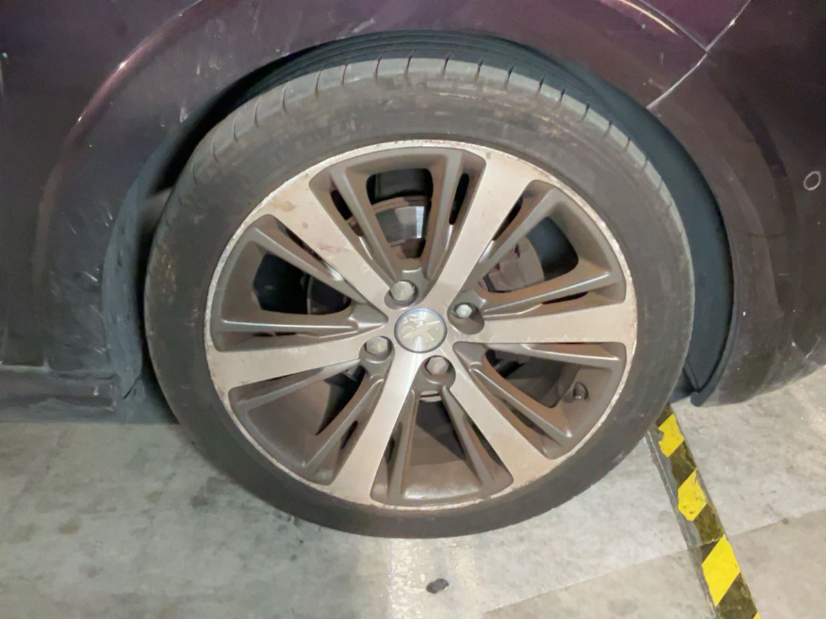 Peugeot 208 2014 — photo 12