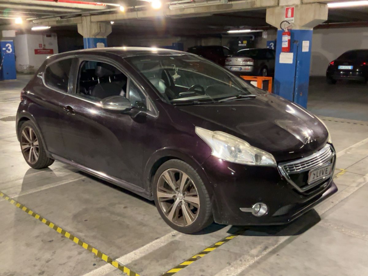 Peugeot 208 2014 — photo 13