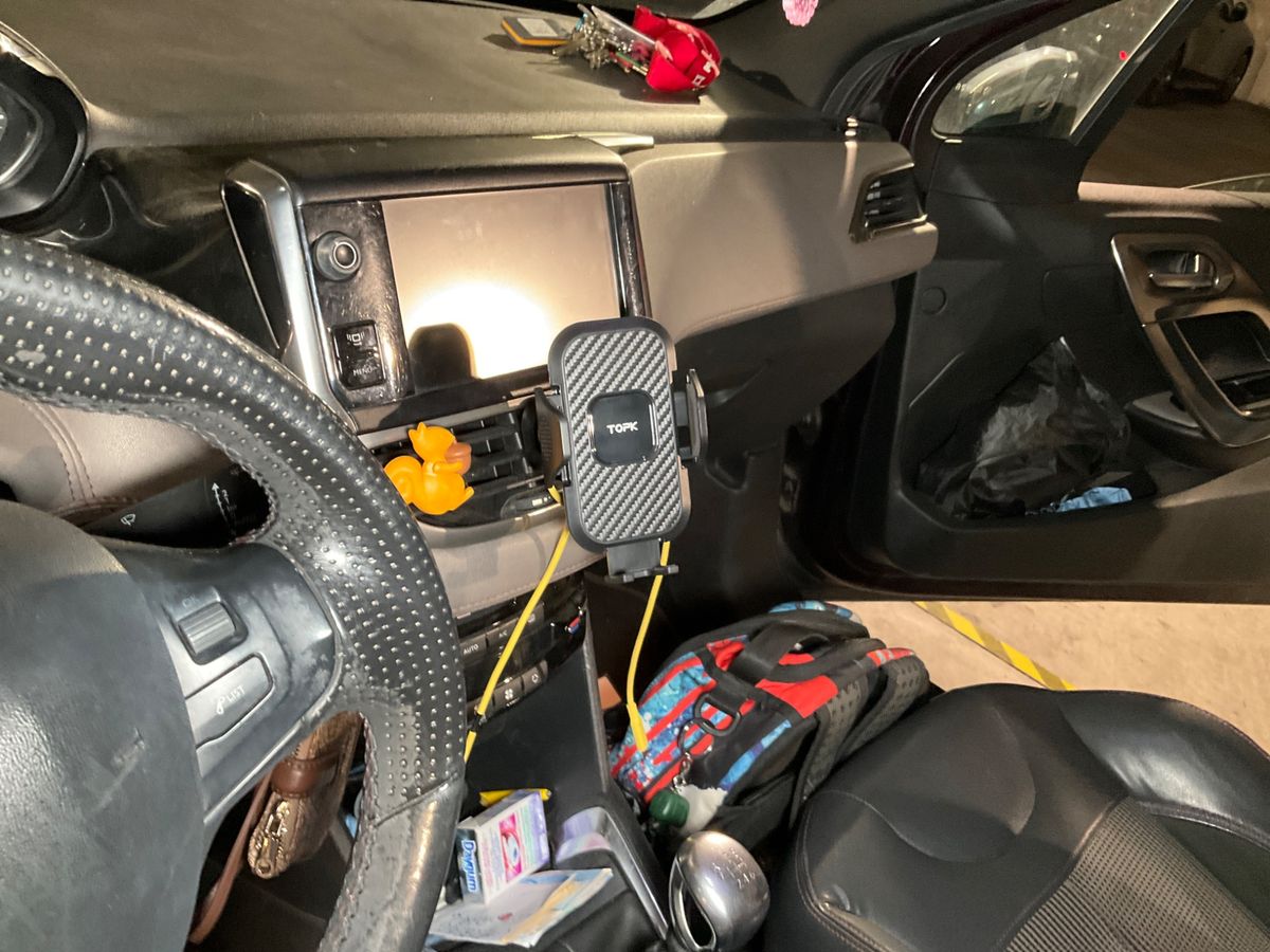 Peugeot 208 2014 — photo 37