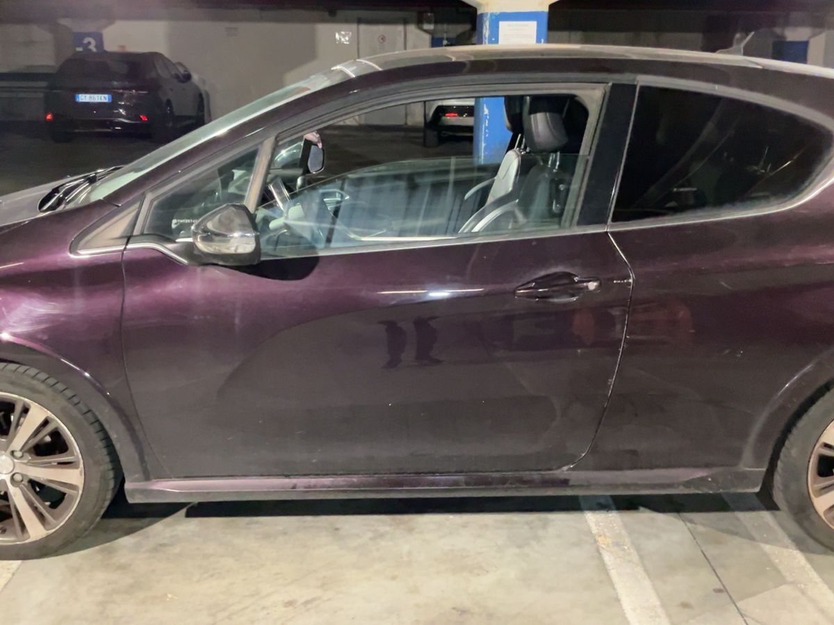 Peugeot 208 2014 — photo 5