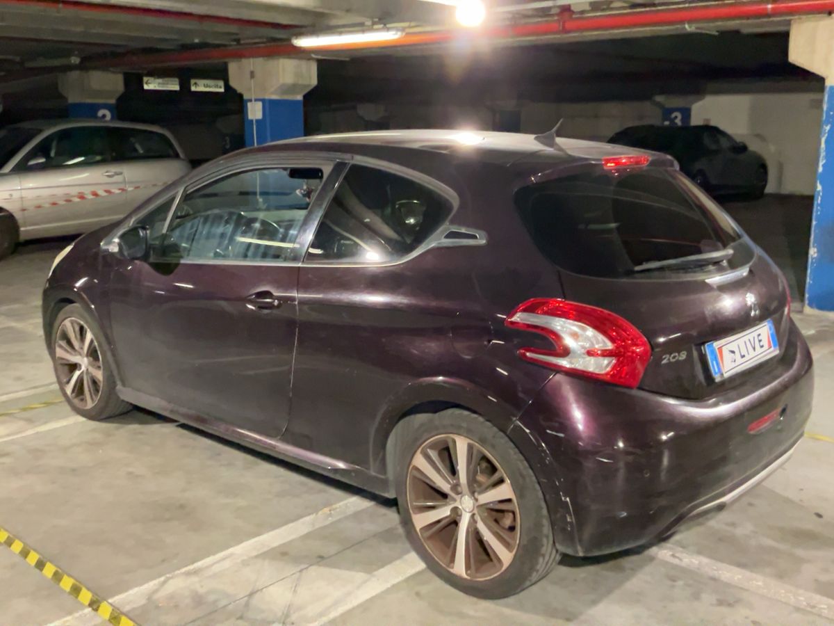 Peugeot 208 2014 — photo 7