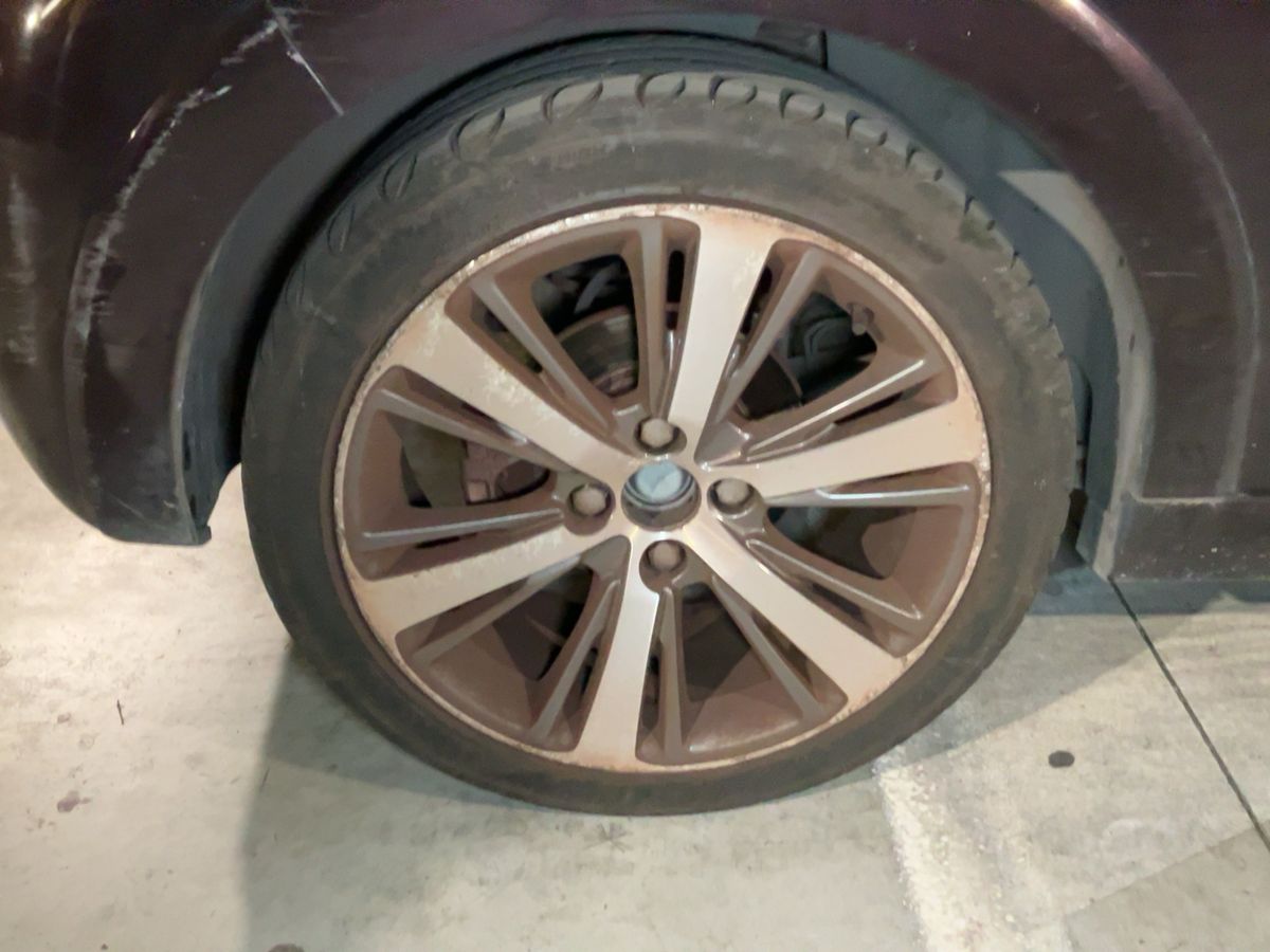 Peugeot 208 2014 — photo 10
