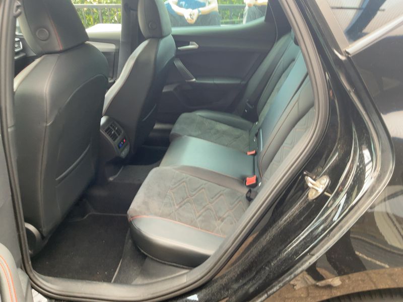 Seat Leon 1.4 TSI e-HYBRID FR — zdjęcie 14