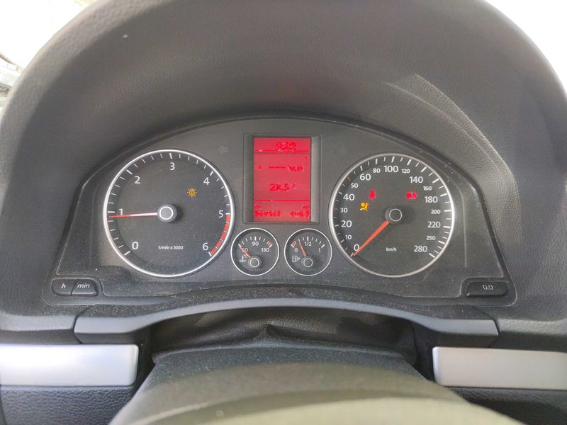 Volkswagen Scirocco 2.0 TDI — zdjęcie 12