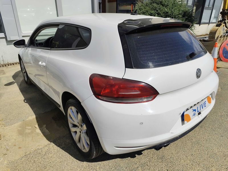 Volkswagen Scirocco 2.0 TDI — zdjęcie 3