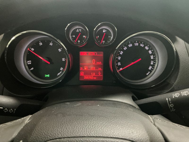 Opel Insignia Sports Tourer 2.0 CDTI Excellence — zdjęcie 4